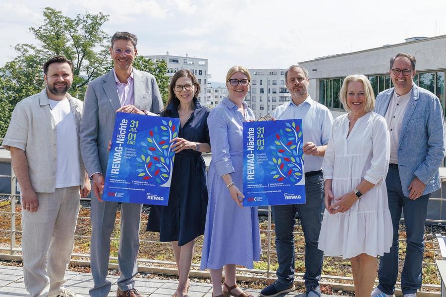 Präsentation des Plakats der REWAG-Nächte 2026